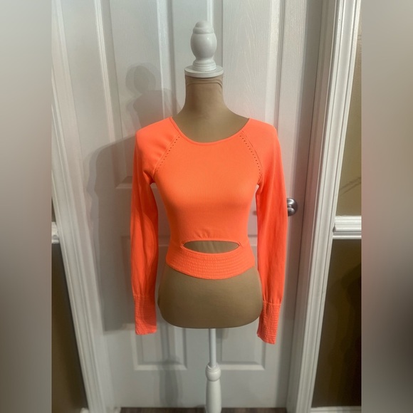 Free People FP Movement Cut It Out Long-Sleeve Size M/L - Picture 11 of 15